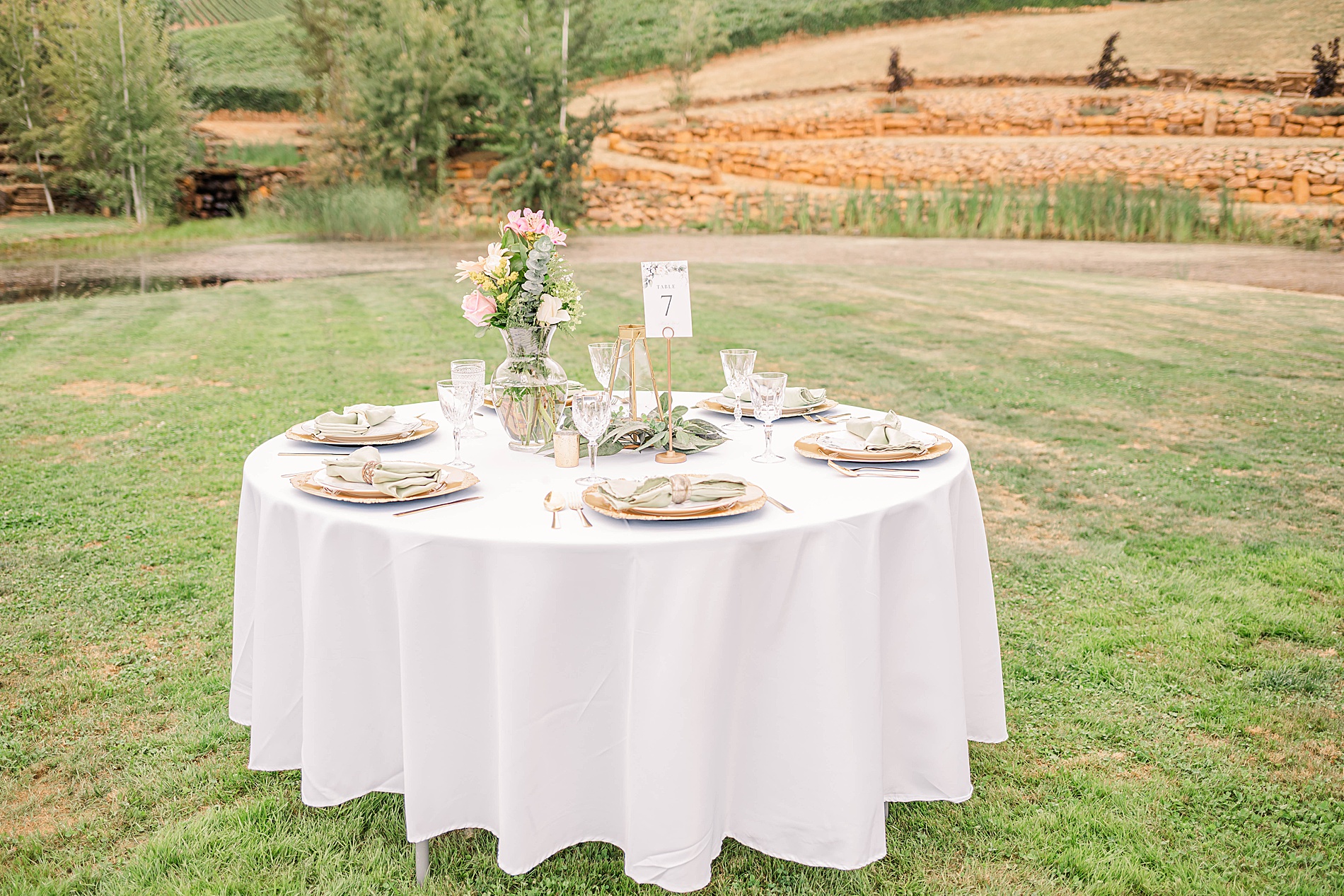 reception table at Legacy Estate Vineyard Wedding