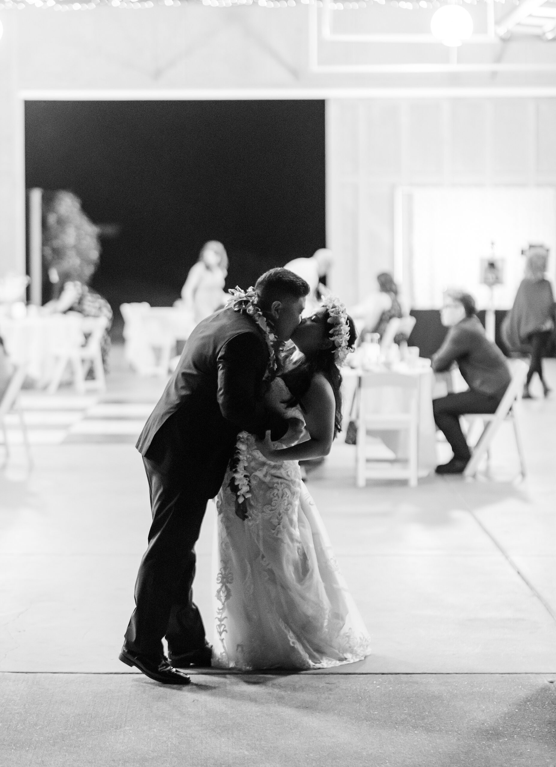 newlyweds kiss on the dance floor